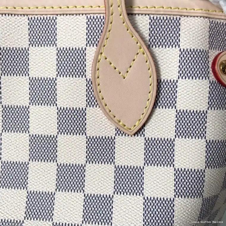 Cheap LV Bags 19B570268 0430